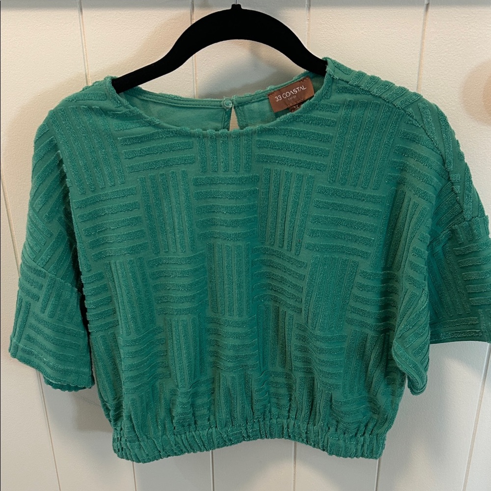 Buckle 33 coastal Teal Patterned Crop Top